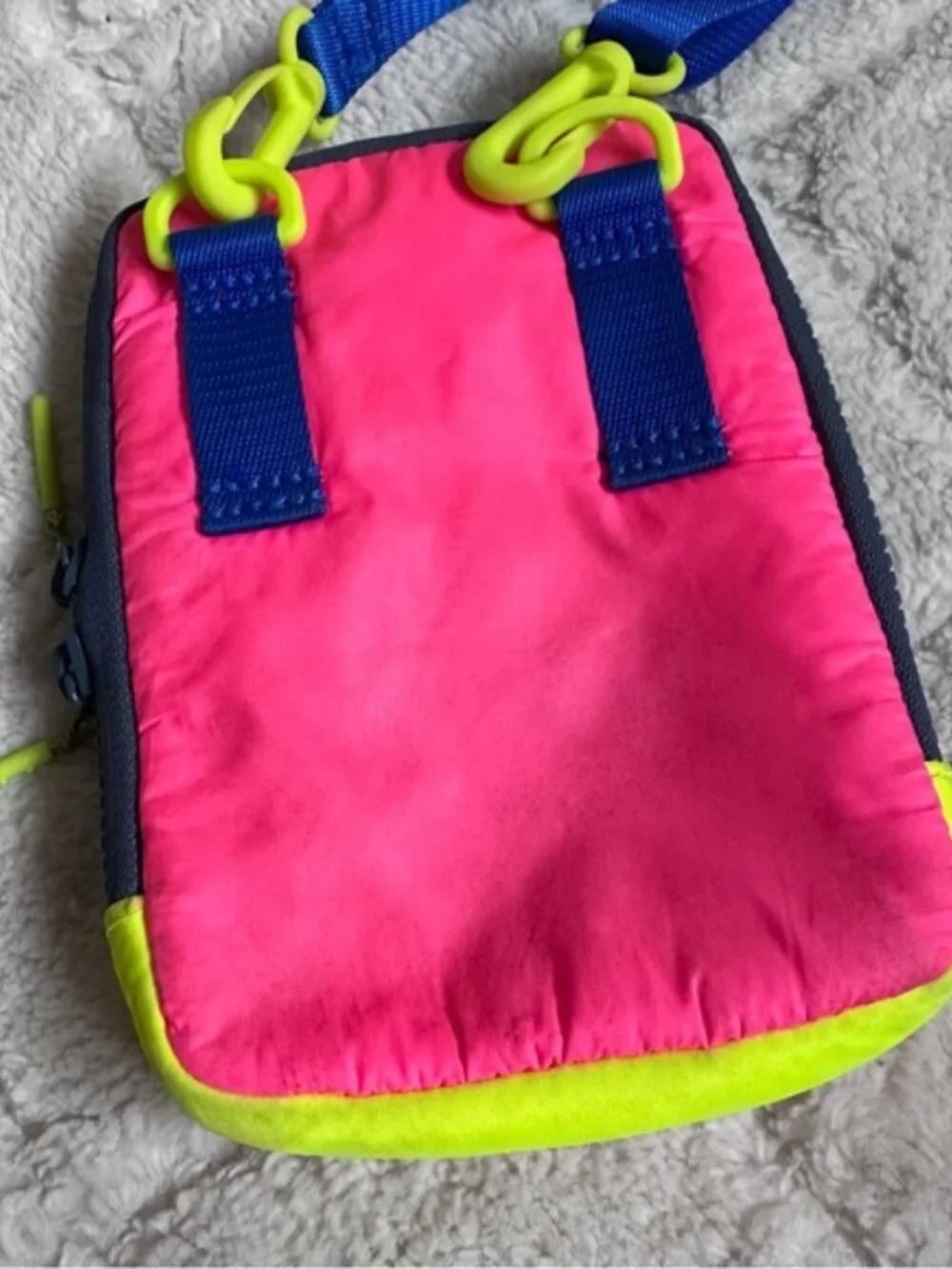 FLAWED | Lululemon | Easy Access Crossbody